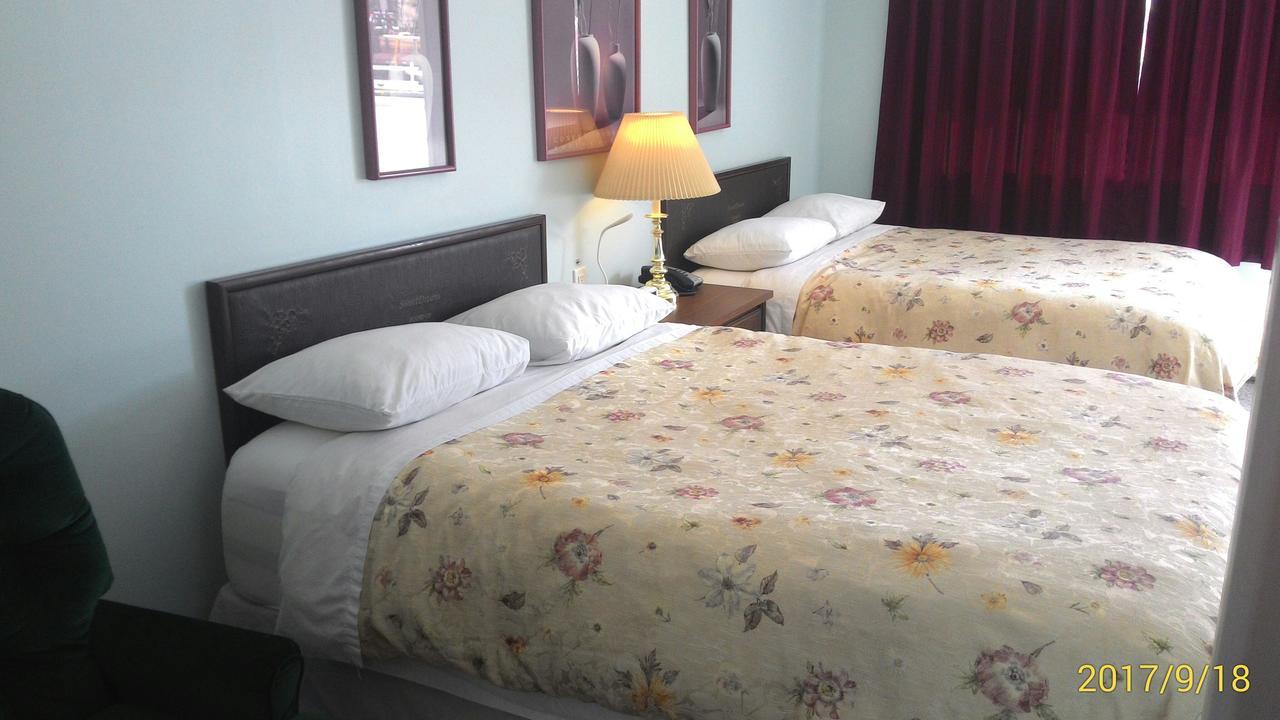 Round-Up Motel Clinton Zewnętrze zdjęcie