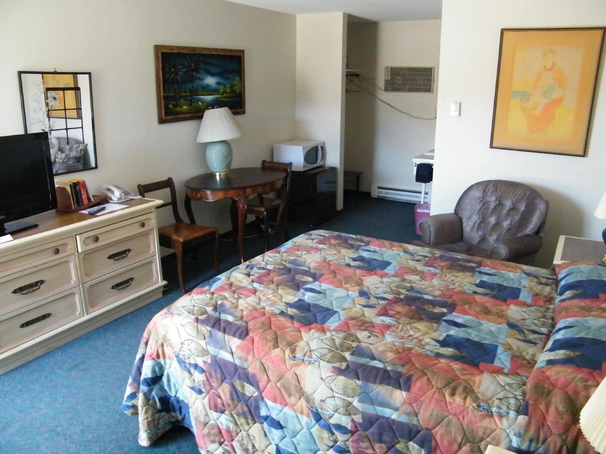 Round-Up Motel Clinton Zewnętrze zdjęcie
