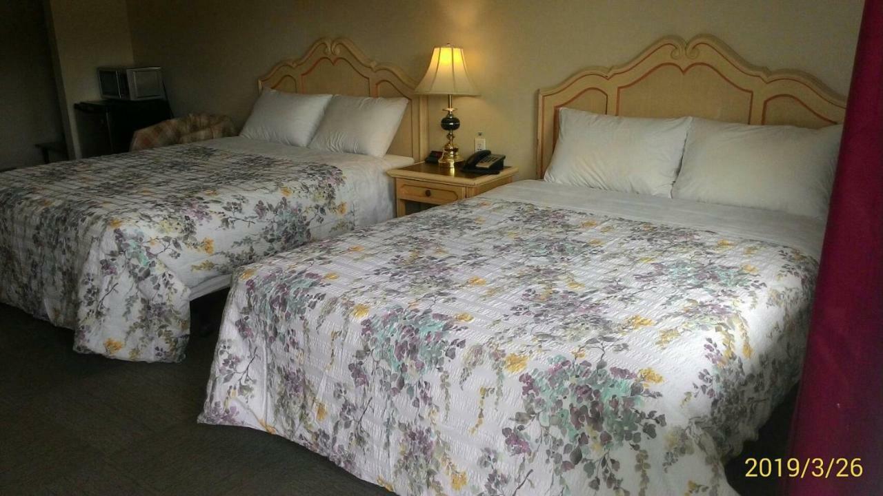 Round-Up Motel Clinton Zewnętrze zdjęcie